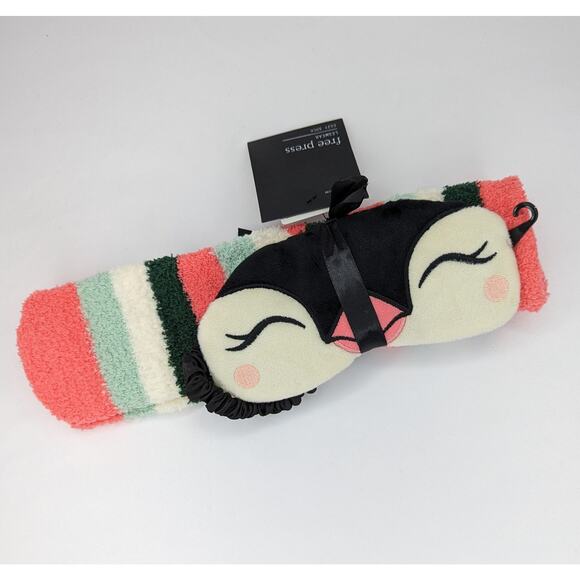 Free Press Cozy Striped Socks with Penguin Mask - Picture 4 of 8